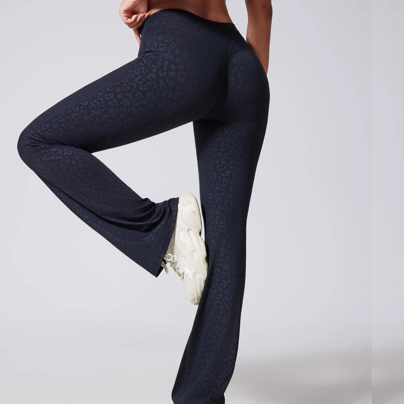 Elevate Flare Yoga Pants™